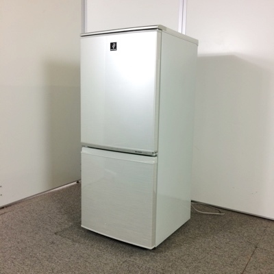 オフィス家具リサイクルミラクル福岡店 / 【中古】冷蔵庫 SHARP 