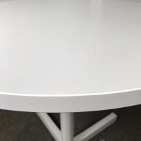 【中古】丸テーブル　750W×750D×720H　　ピュアホワイト