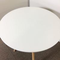 【中古】丸テーブル　4本脚　800φ×710H　ホワイト